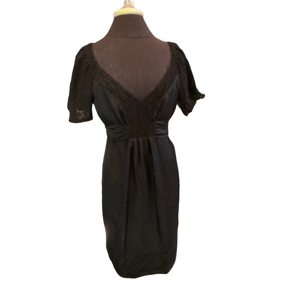 100% silk black slip dress by Banana Republic - Picture 2 of 8